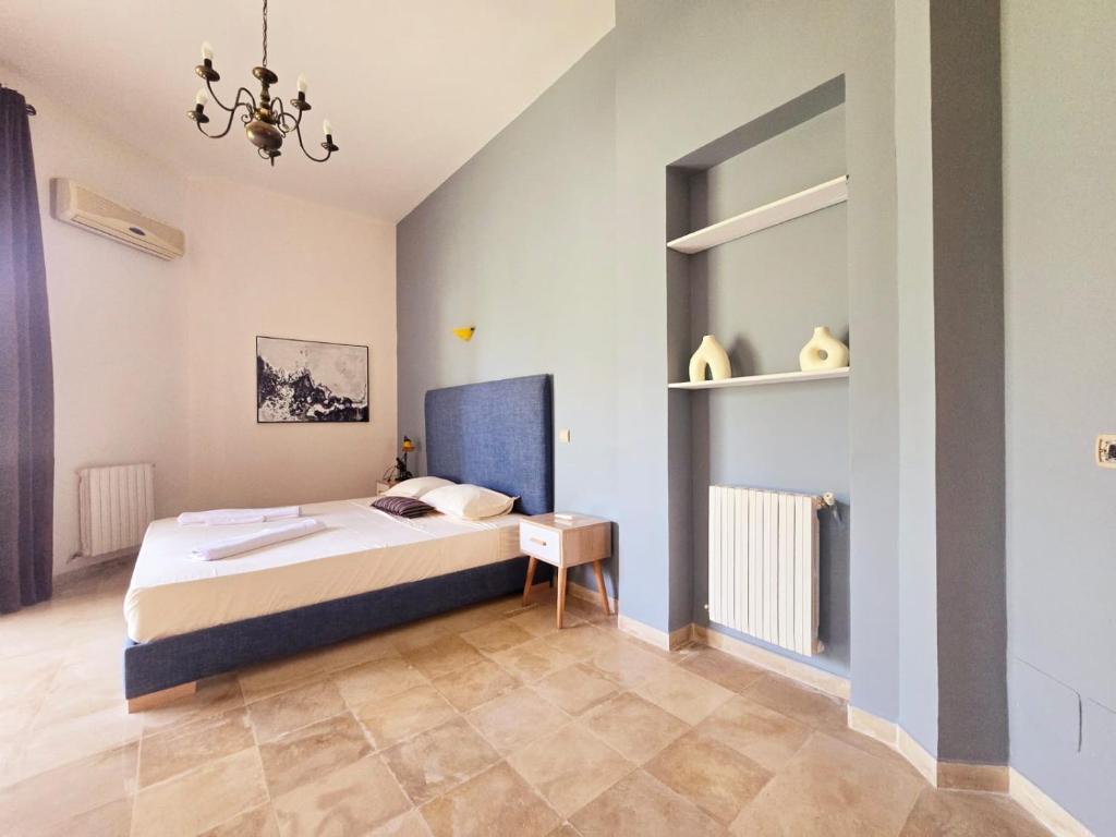 Ένα ή περισσότερα κρεβάτια σε δωμάτιο στο Villa L'aéroport