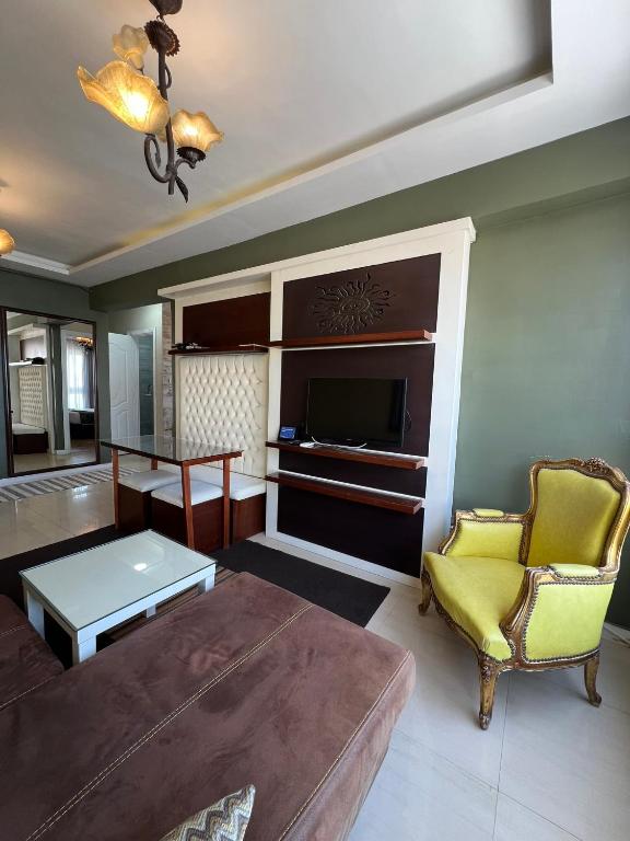 Downtown Sea View Suites - 7