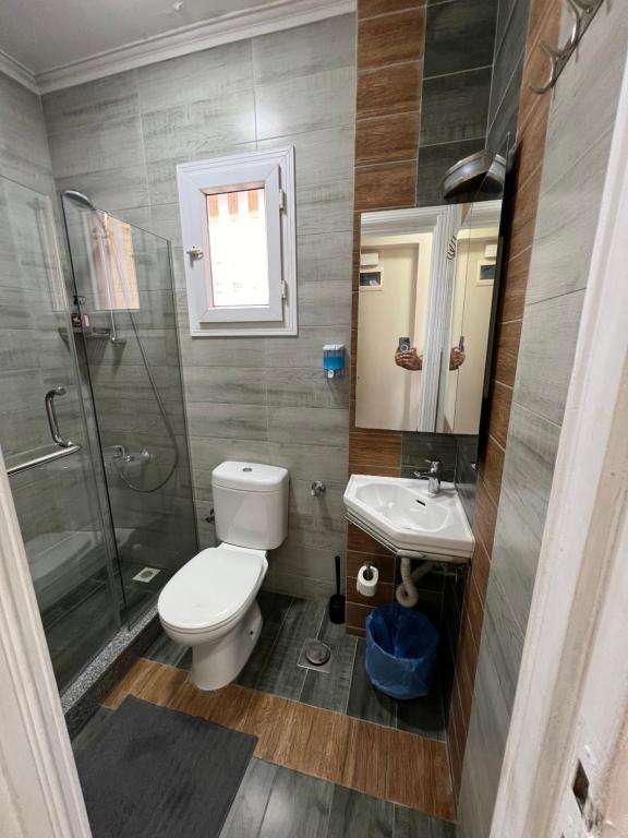 Downtown Sea View Suites - 19