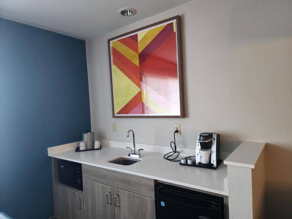 Holiday Inn Express Portland East - Columbia Gorge by IHG photo