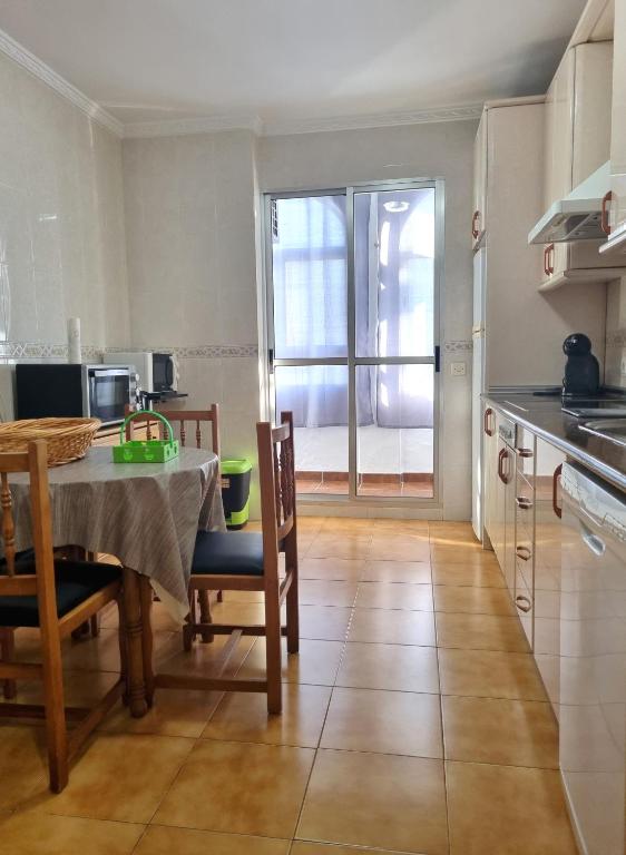Kuchyňa alebo kuchynka v ubytovaní Apartamento Cayetano