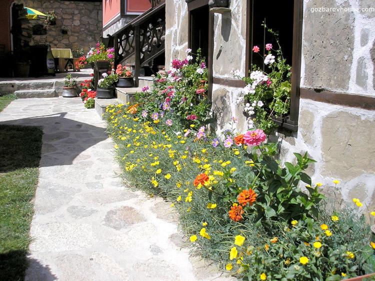Zahrada ubytování Gozbarov's Guest House