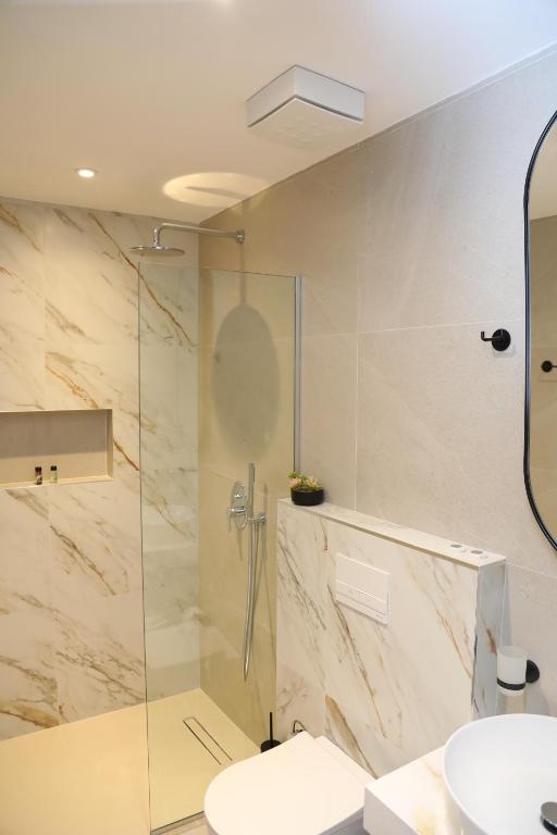 Koupelna v ubytování Z art Hotel