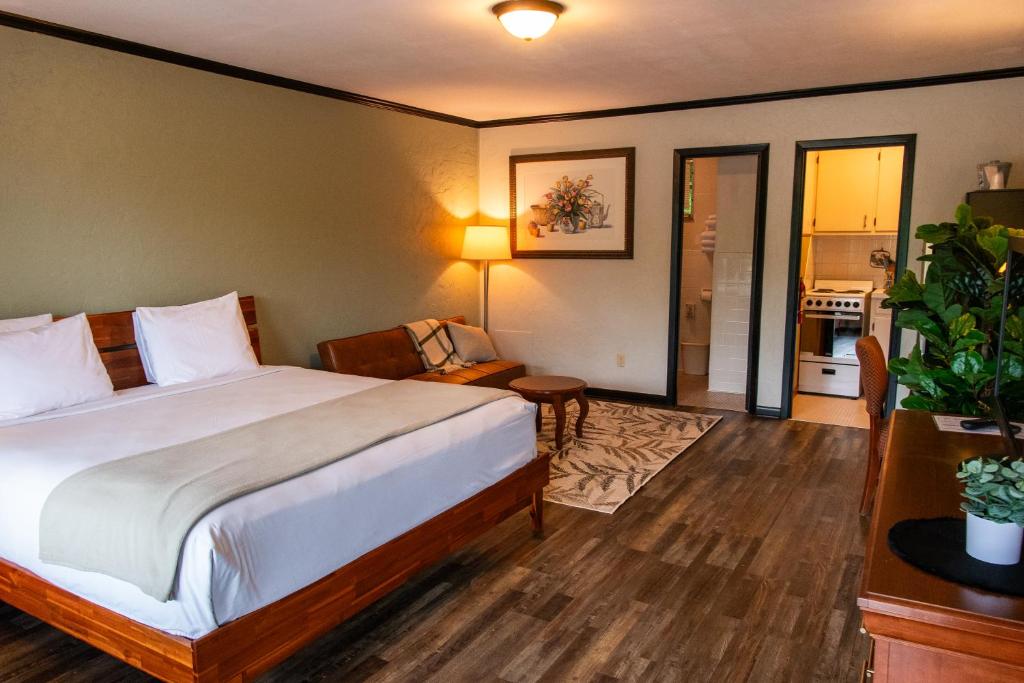 Townsend River Breeze Inn photo