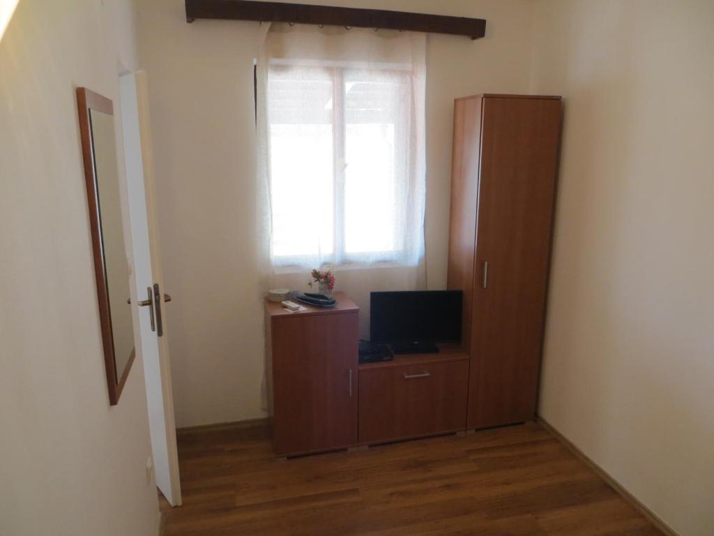 Fotografia z galérie ubytovania Apartments Makjanić v destinácii Jelsa