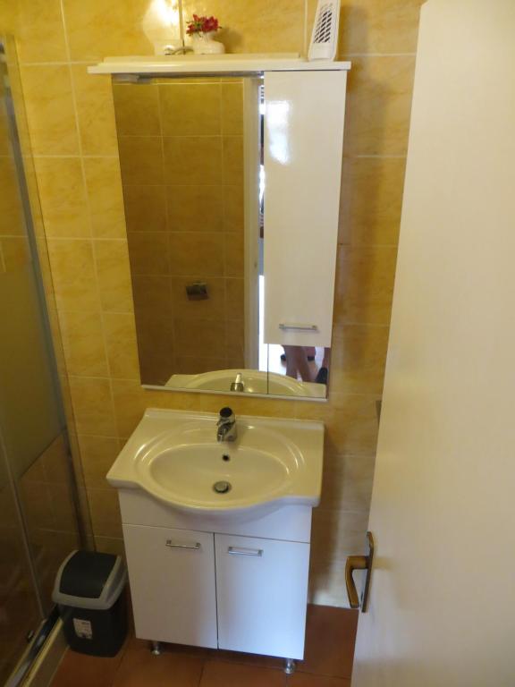 Kúpeľňa v ubytovaní Apartments Makjanić