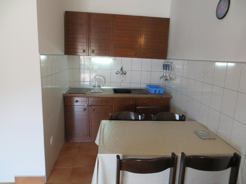 Kuchyňa alebo kuchynka v ubytovaní Apartments Makjanić