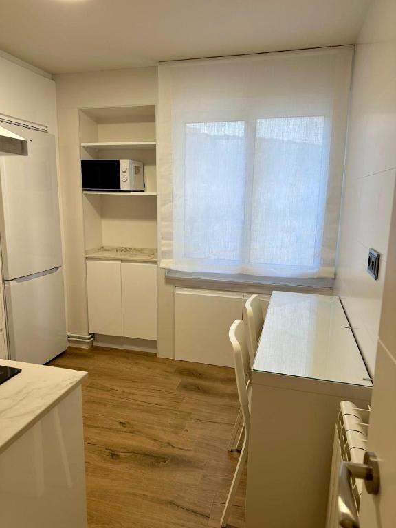 SUITE PLAYA GIJON CENTRO II, a estrenar, 5 huéspedes VUT-5248-AS - 9