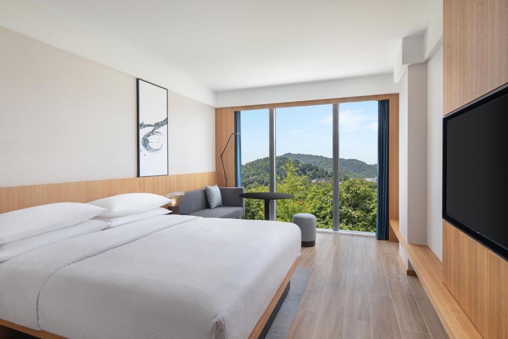 Fairfield by Marriott Changsha Yueluにあるベッド