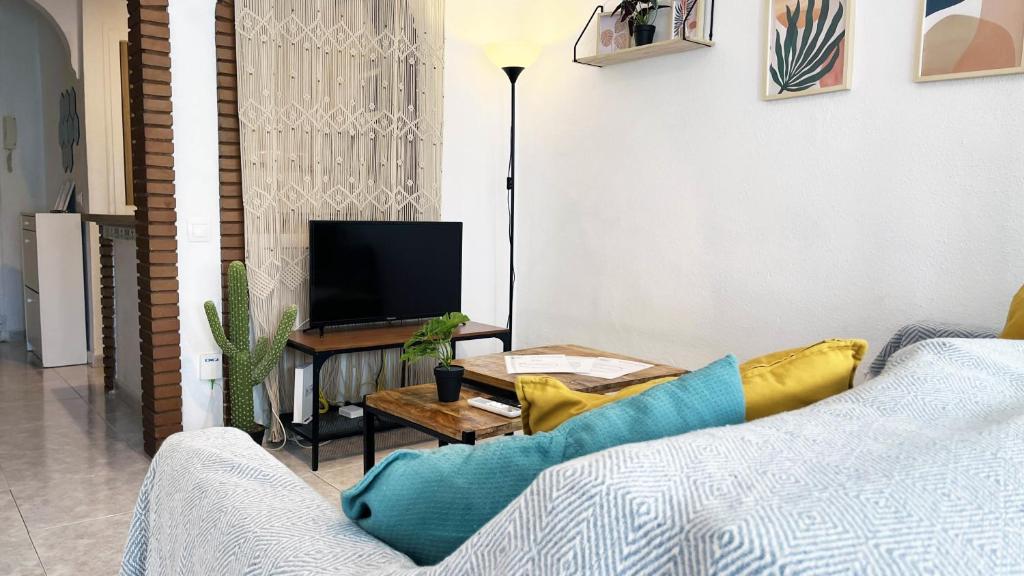 Telewizja i/lub zestaw kina domowego w obiekcie Mshome Encanto Mediterráneo