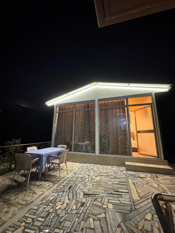 Fotografie z fotogalerie ubytování Lake Bliss Cabins v destinaci Shkodër