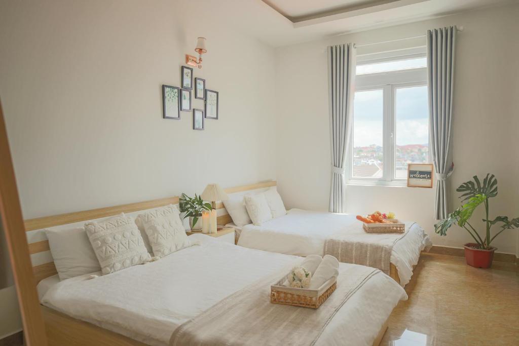 Huong Anh DaLat Palace - Familiensuite Mit Balkon