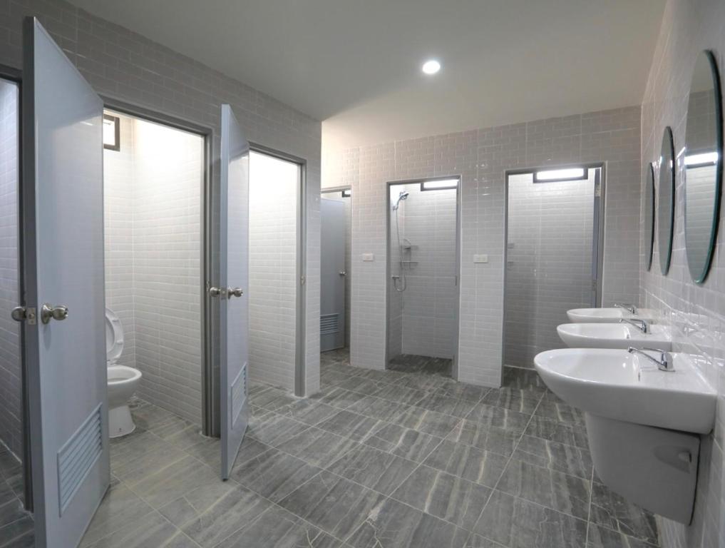 Captain Joe Cafe & Hostel - 12