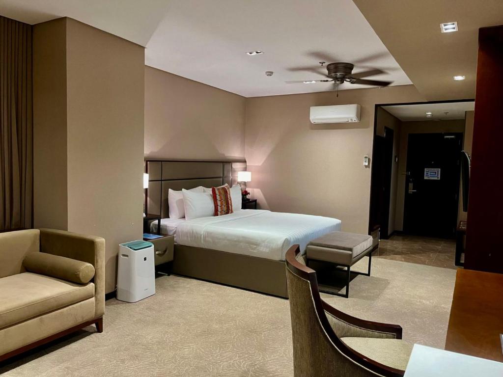 The Plaza Garden Hotel and Residences - Executive Suite