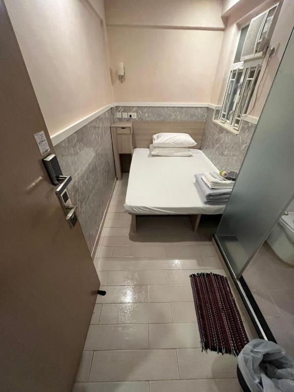 A bathroom at USA Hostel HONG KONG