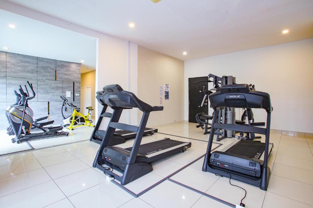 Fitness centrum a/nebo fitness zařízení v ubytování AMERALD RESORT HOTEL DESARU