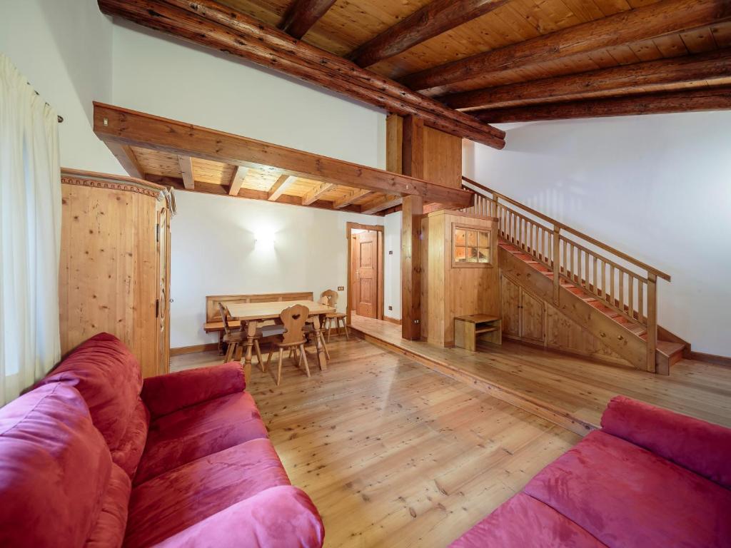 Część wypoczynkowa w obiekcie Villa Lacedel - Stayincortina