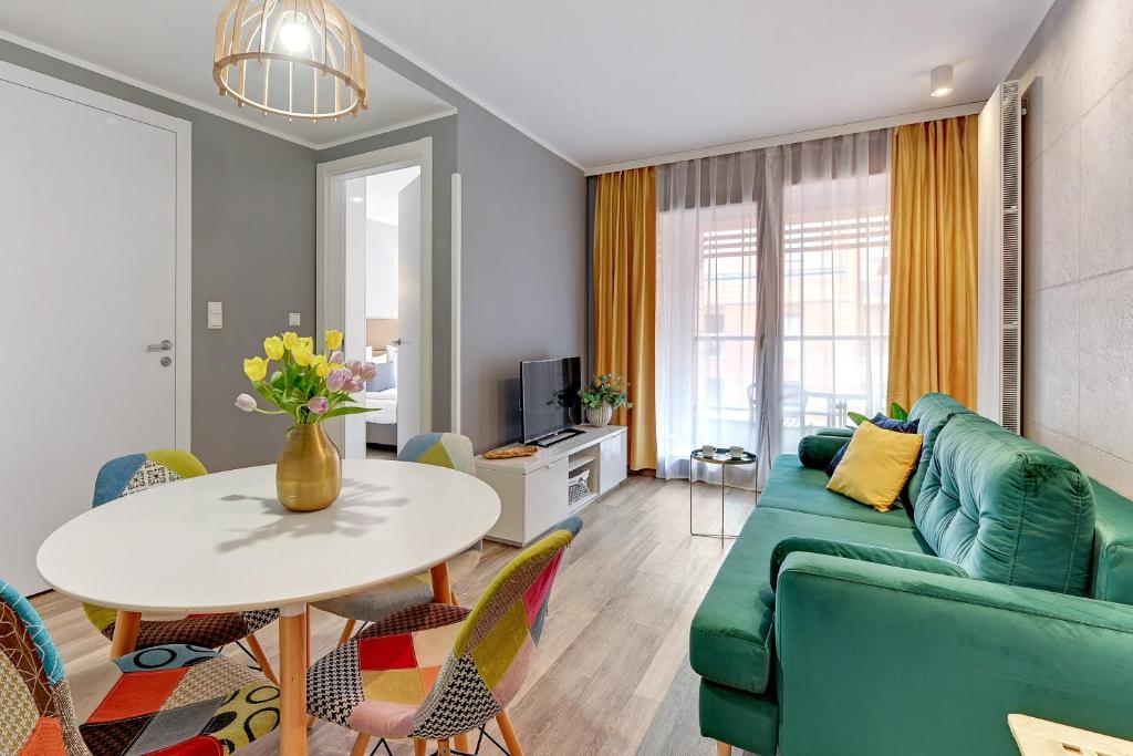 Downtown Apartments Aura - Riverside & Parking - 