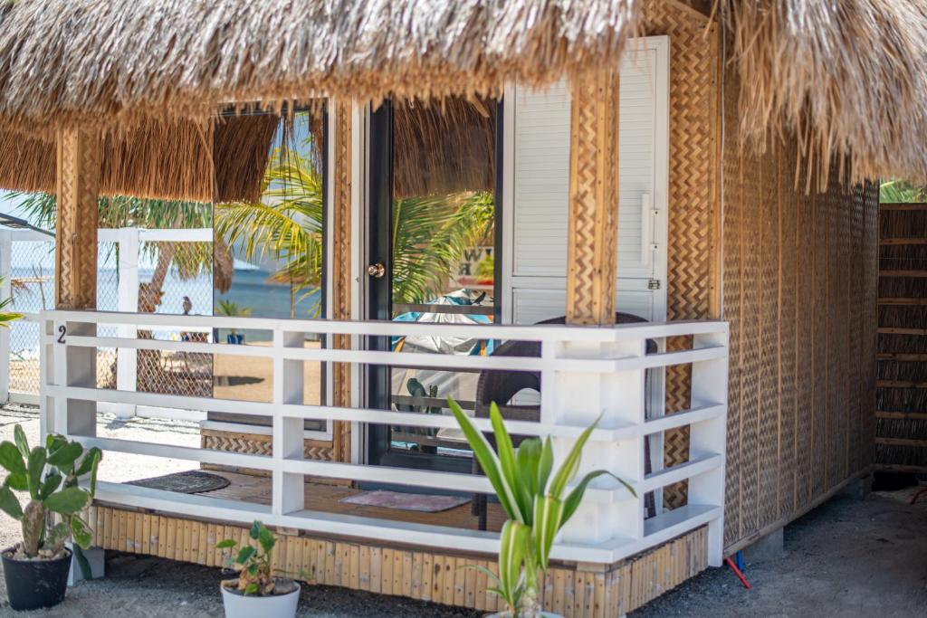 Balkón nebo terasa v ubytování Dreamshore Ki'wi Beach Resort