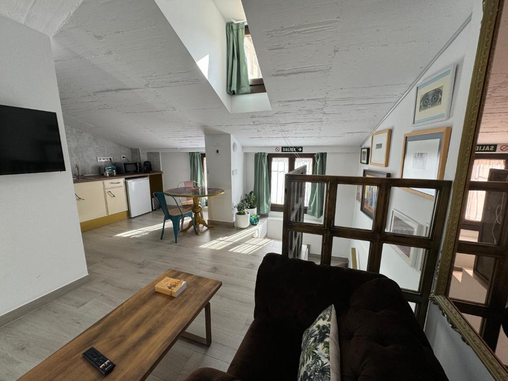 ATENEO CUENCA Suites - 9