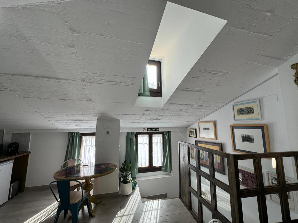 ATENEO CUENCA Suites - 8