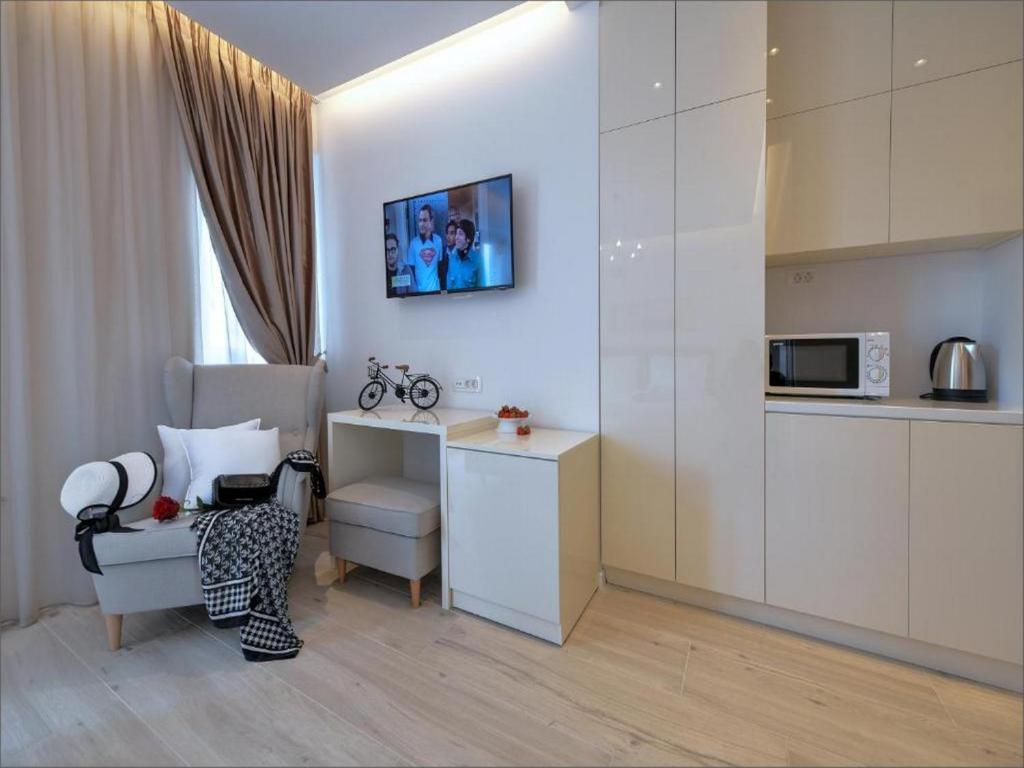 Kuchyňa alebo kuchynka v ubytovaní Via Porto Rooms
