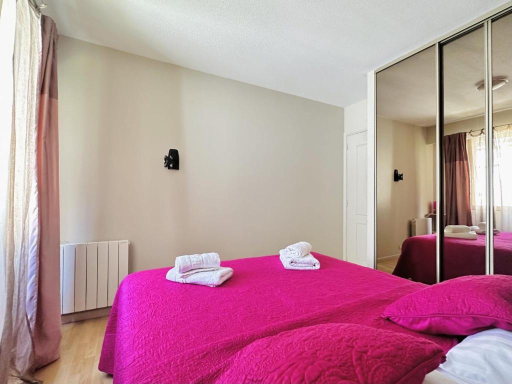 Posteľ alebo postele v izbe v ubytovaní L'azur - 3 pièces centre Cannes - Terrasse
