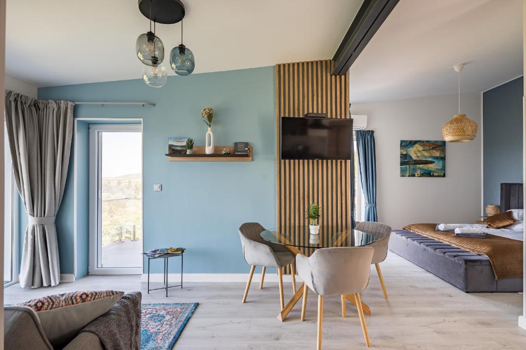 Posedenie v ubytovaní Akvarell Apartmanház