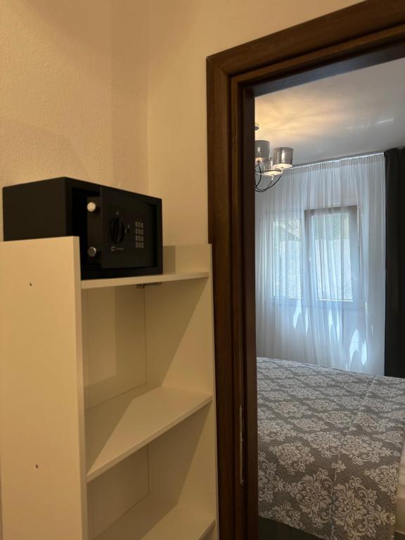 TV a/nebo společenská místnost v ubytování Serenity Apartment in Paliouri