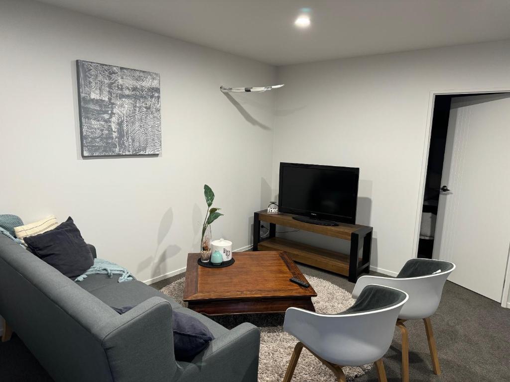 87 on FIFTH Ave - Resim 35