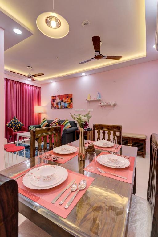 Fotografie z fotogalerie ubytování Luxe 2BHK 10min from GOI airport with Pool access v destinaci Dabolim