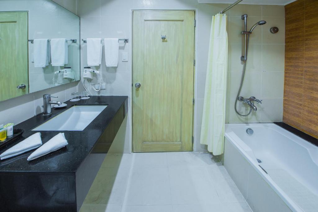 L'Fisher Hotel Bacolod - Camera Doppia Super Deluxe