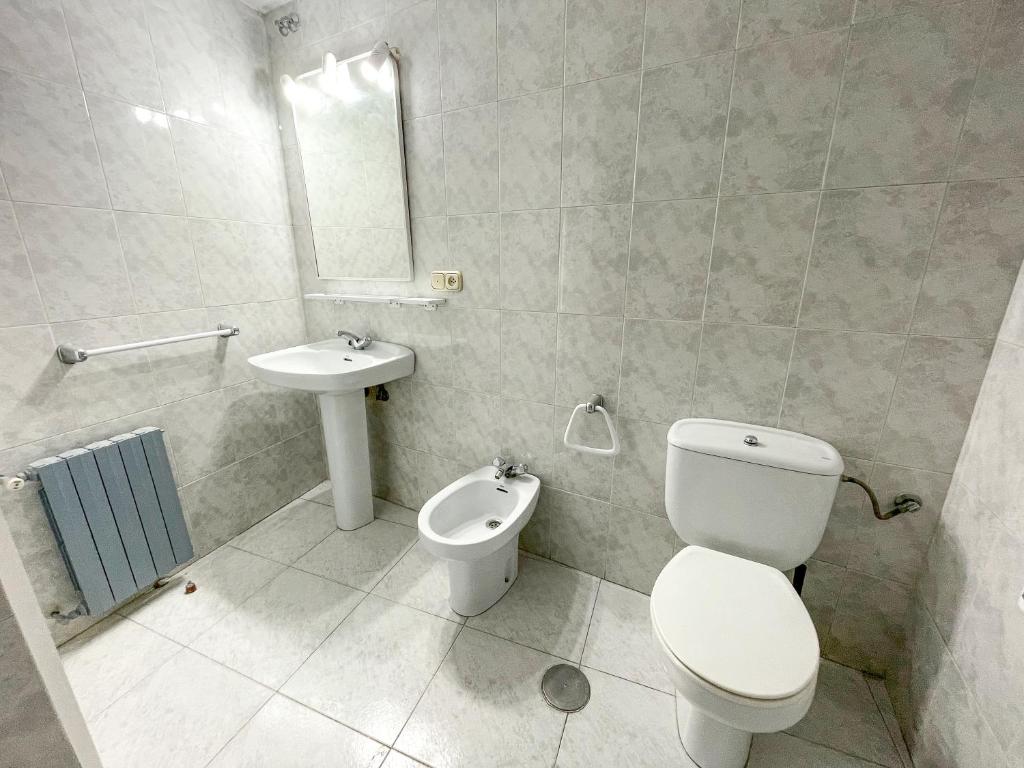 Un baño de Complejo Tamanaco Illa de Arousa 3000