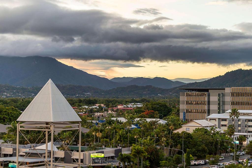 Rydges Esplanade Resort Cairns - Resim 11
