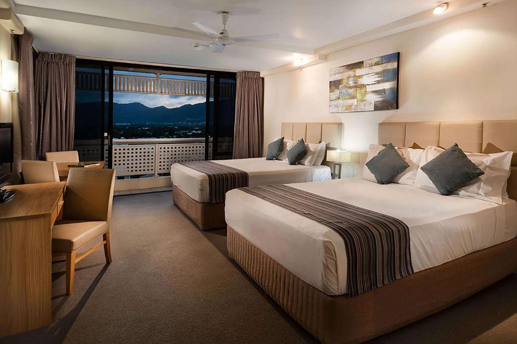 Rydges Esplanade Resort Cairns - Resim 41