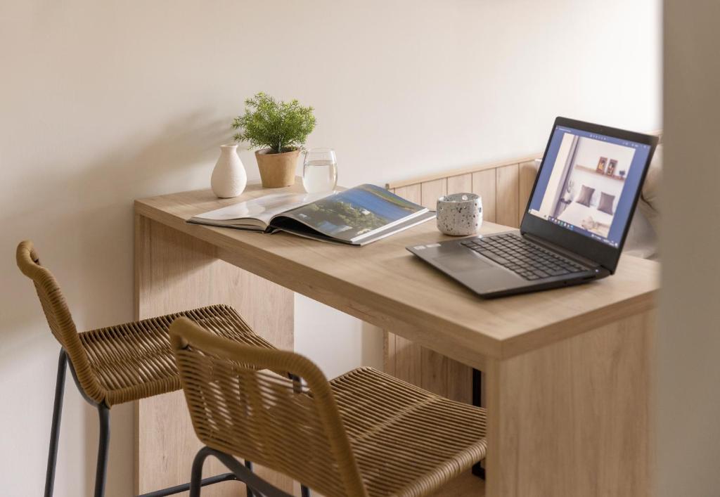 Líbere Barcelona Sant Antoni - Resim 9