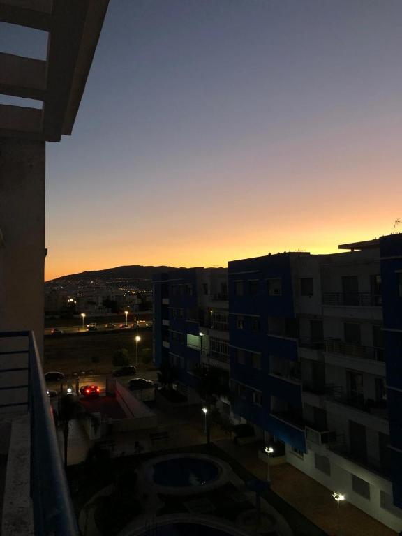 Východ nebo západ slunce při pohledu z apartmánu nebo okolí