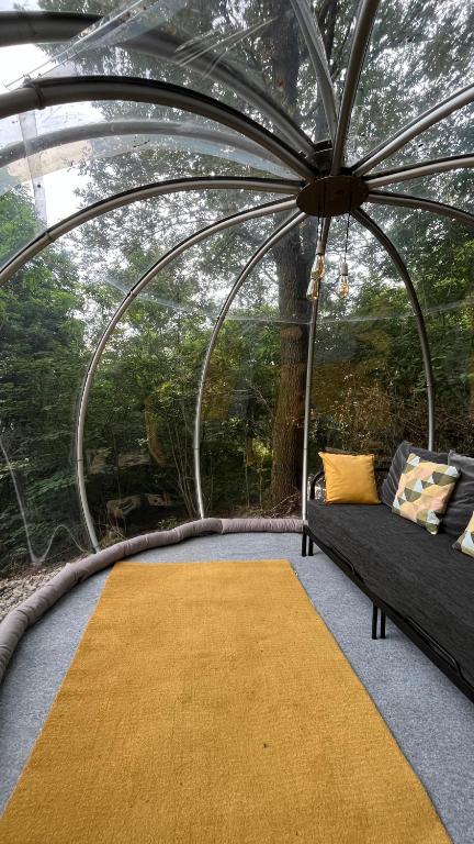 Posezení v ubytování ForRest Boutique Cabin