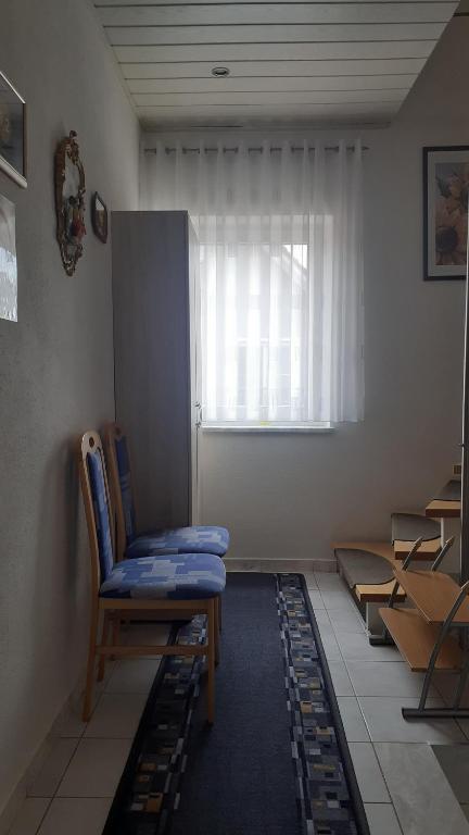 Privatzimmer - Habitación Triple Con Baño Privado