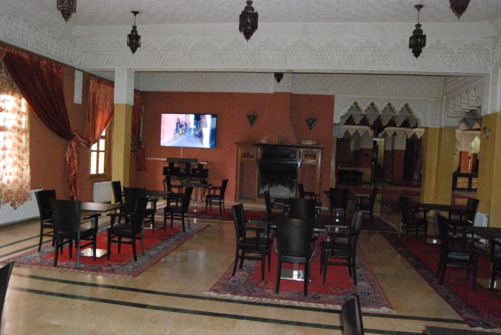 Lounge nebo bar v ubytování Hotel Taddart