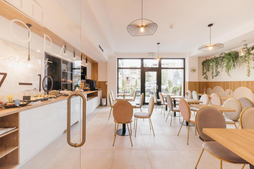 HOTEL AGORA Mures - Resim 3