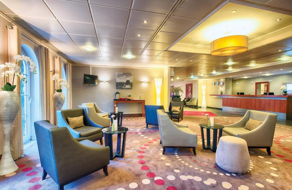 Posezení v ubytování Leonardo Hotel Hamburg City Nord