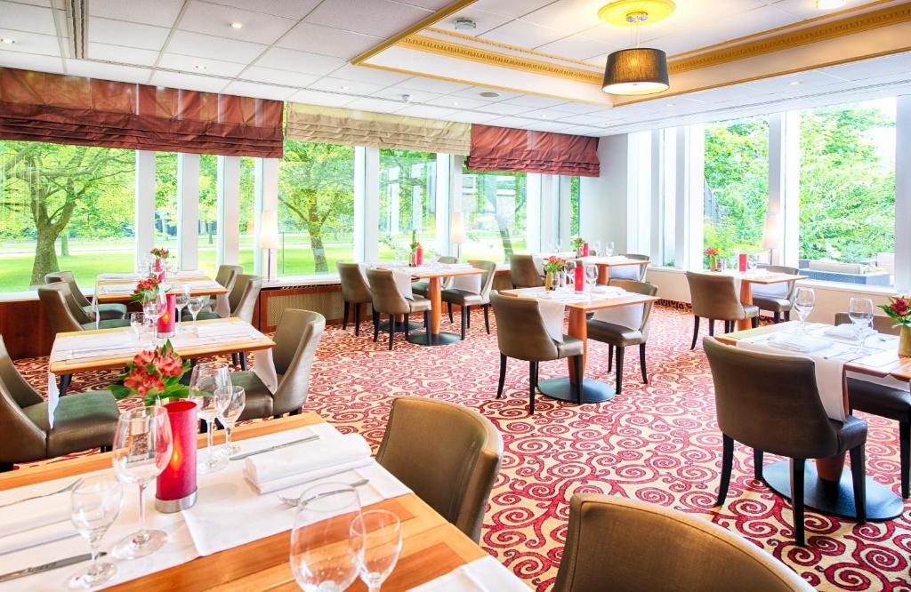 Restaurace v ubytování Leonardo Hotel Hamburg City Nord