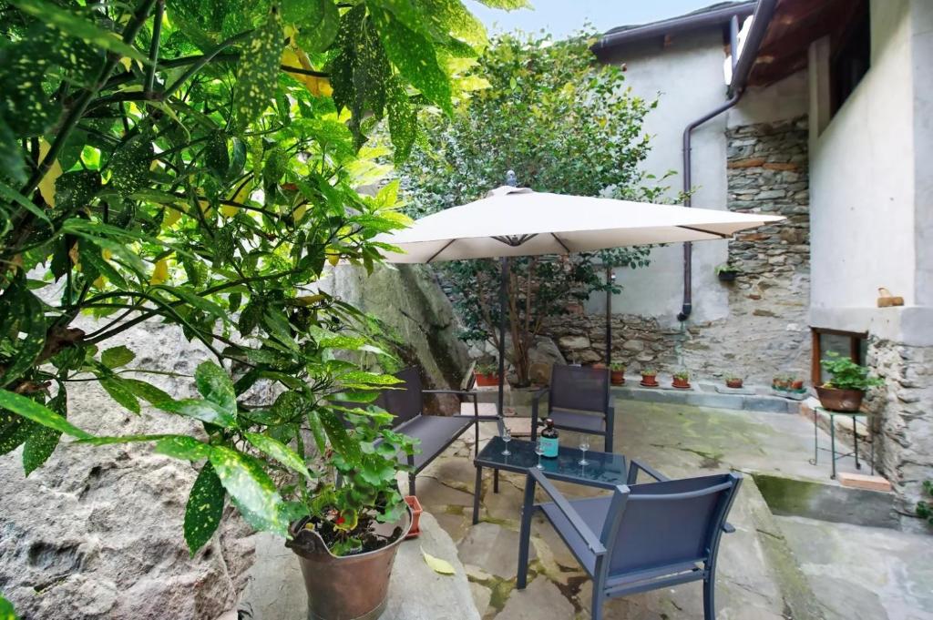 Zahrada ubytování Appartamento sotto il Forte di Bard