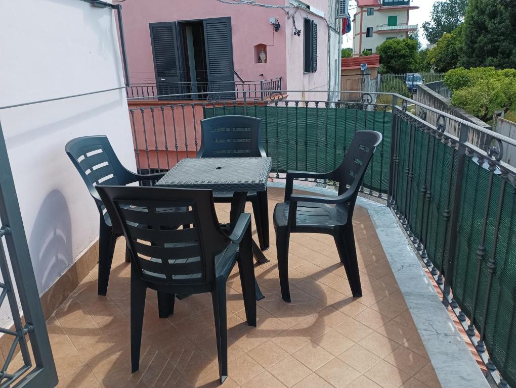 Balkón nebo terasa v ubytování Threehouses