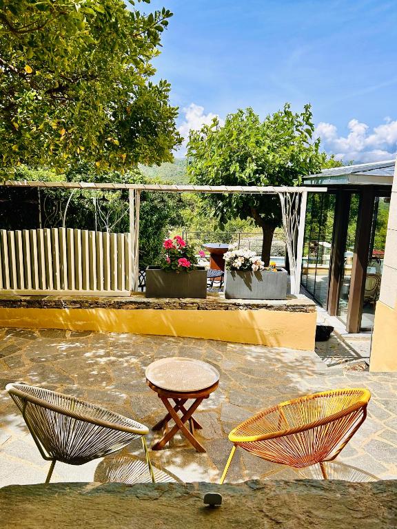 A Villa di Rutali - Apartment With Pool View