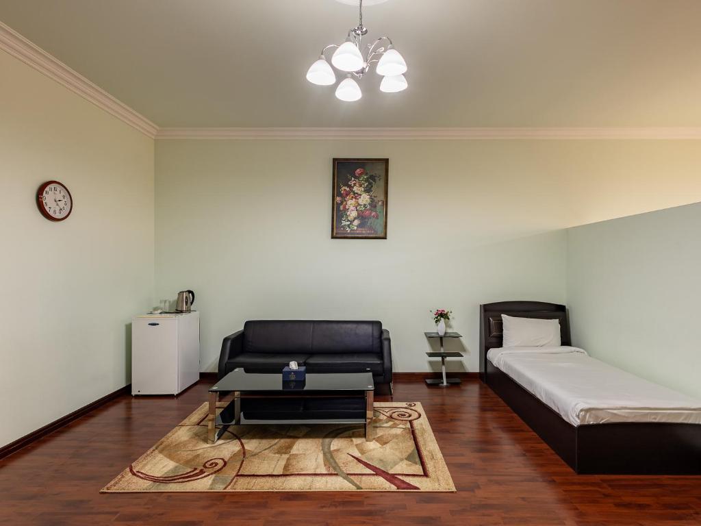 La Defense Hotel Yerevan - Family Junior Suite