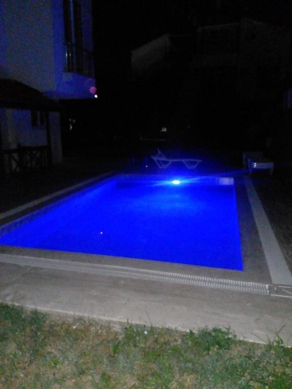 Bazén v ubytování Villa Begonville Kadriye With Private Pool and The Land Of Legends View nebo v jeho okolí
