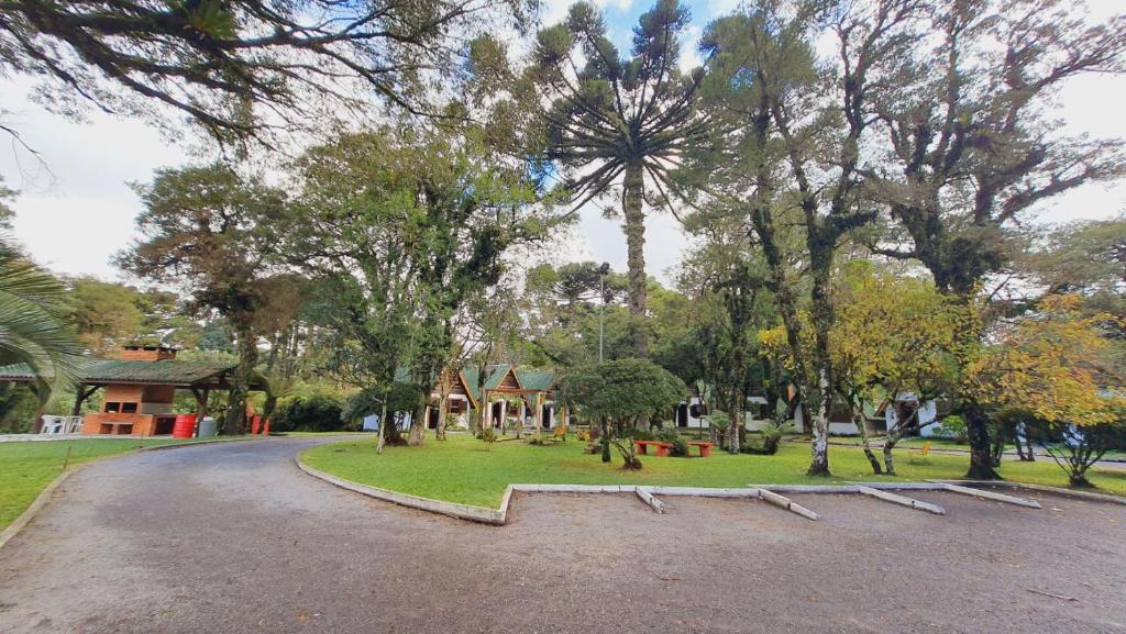 Zahrada ubytování Villa Chalés Gramado - OH HOTÉIS