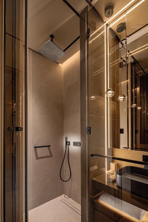 Koupelna v ubytování Amathus Residences